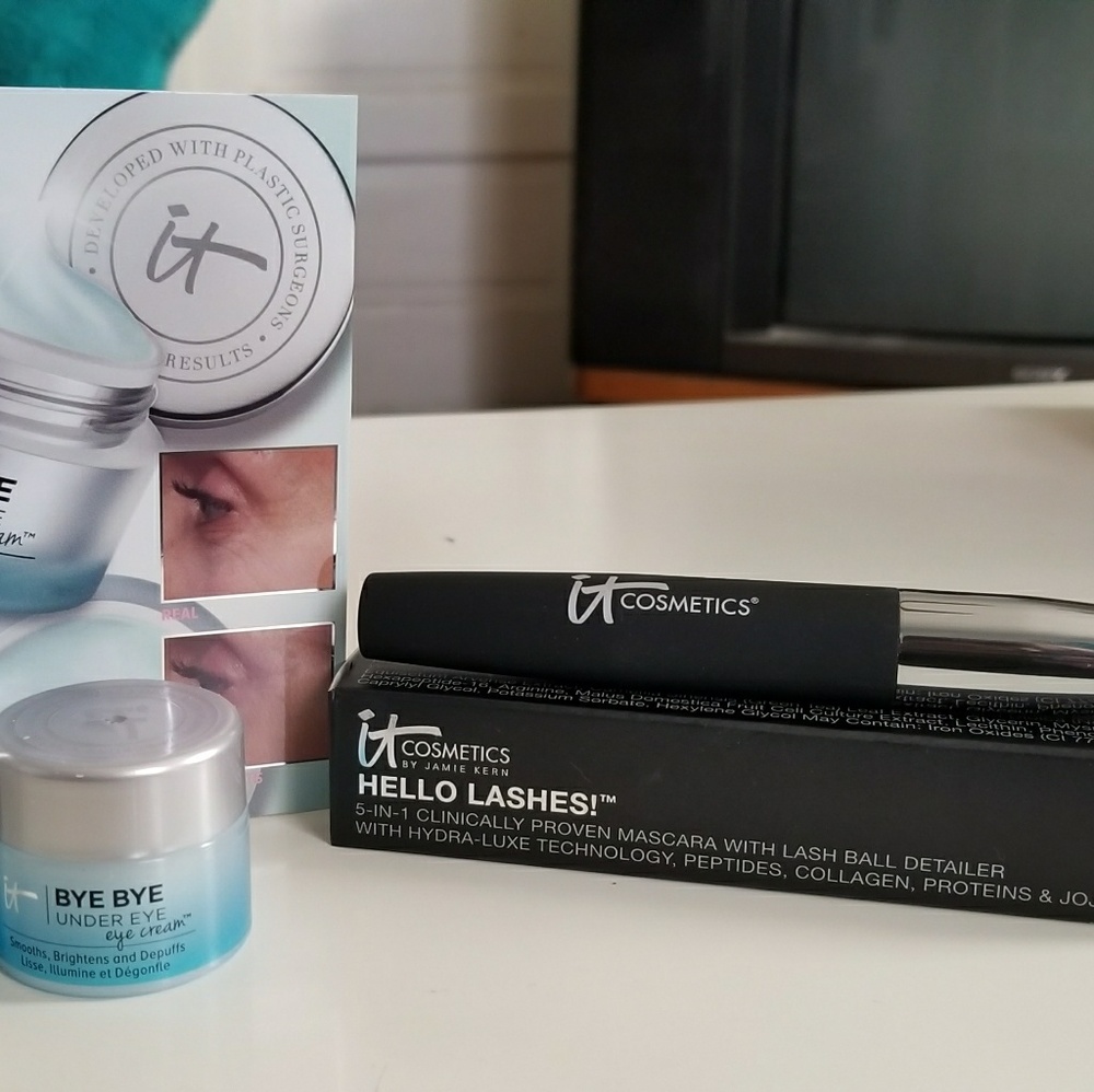 *Sold* IT Cosmetics Lash Under Eye Cream Set
